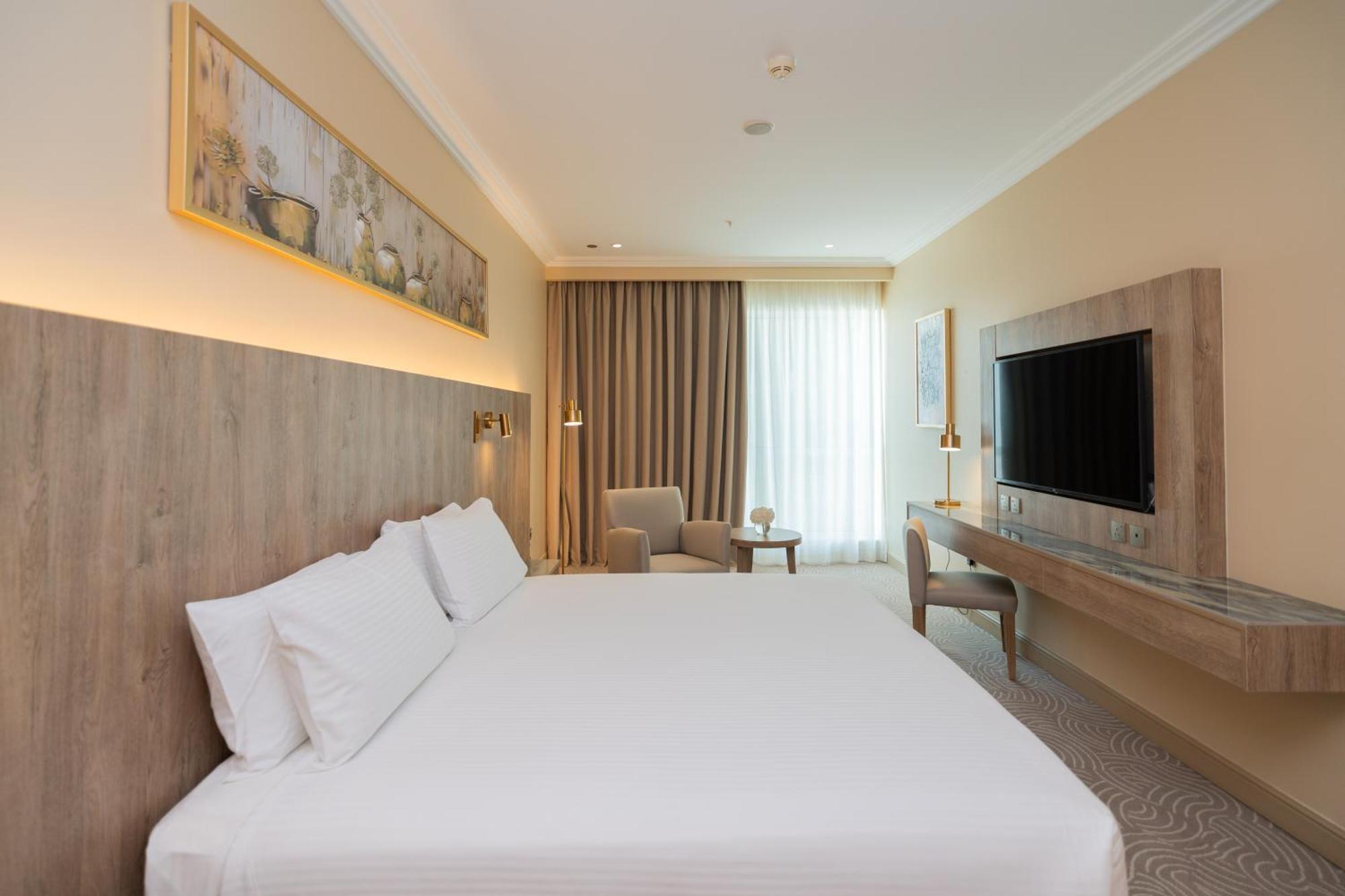 فندق موڤنبيك برج هاجر 5*